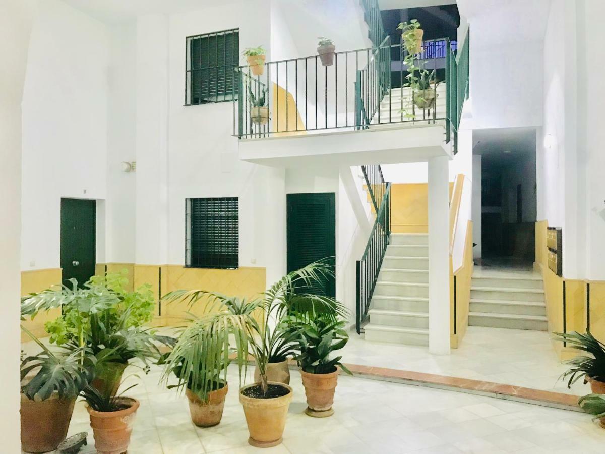 Los Patios De La Juderia Севилья Экстерьер фото